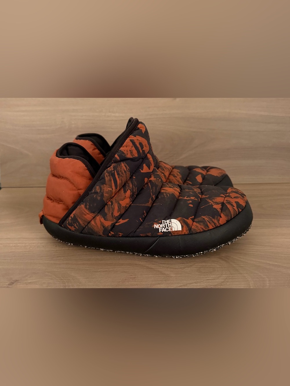 The North Face Thermoball Traction Bootie Slipper Shoe Brown Black Men's Size 9 - Picture 3 of 8